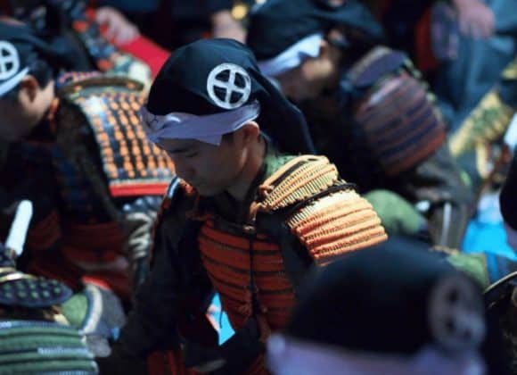 Samurai kneeling at Myoenji Pilgrimage